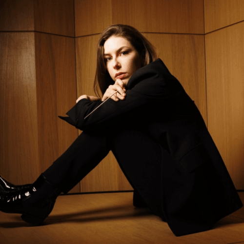 Anna-Handler-c-Peter-Rigaud